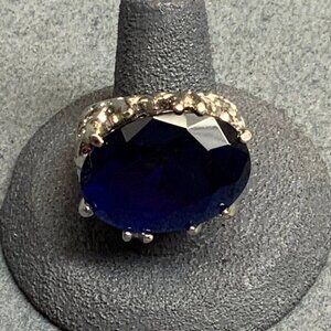 Vintage Oval Statement Ring Size 9/9.5 Silver Dark Purple Textured Faceted Bling
